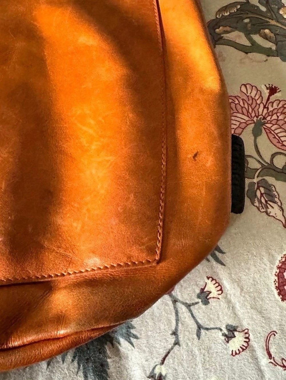 M0851 Classic Hobo Bag Leather Shoulder Bag in Brown - Picture 9 of 9